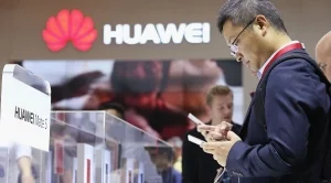 Huawei със 70% ръст на приходите през 2015 г.