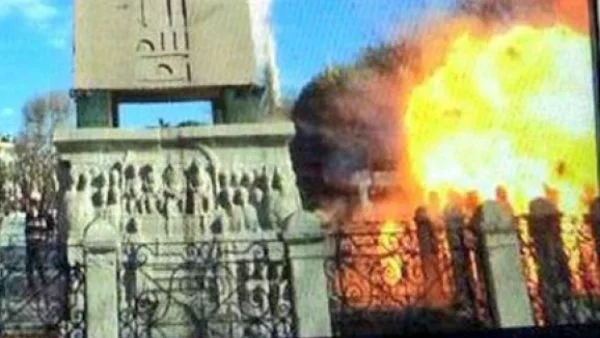 Десет стана броят на загиналите при взрива в Истанбул*