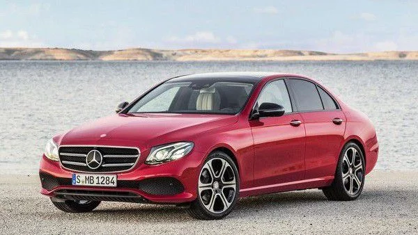 Mercedes нарече Е-класата „Най-интелигентната бизнес лимузина“