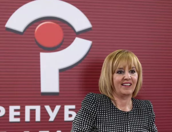 Мая Манолова: Търсят хора срещу сериозно заплащане, които да започнат кампания срещу мен