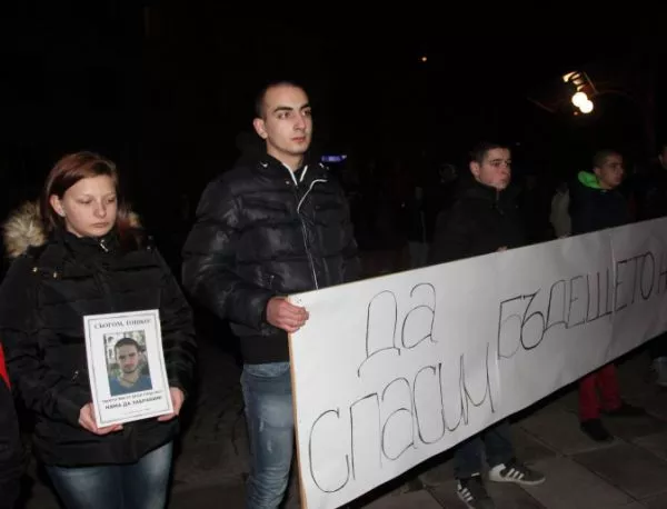 Прокуратурата поиска постоянен арест за убийците на 18-годишния Тодор