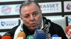 Славия към Тарханов: Ако не се получи в Урал, върни се!