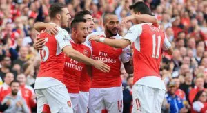 СНИМКА: Ас на Арсенал "блесна" с ужасна прическа преди Евро 2016