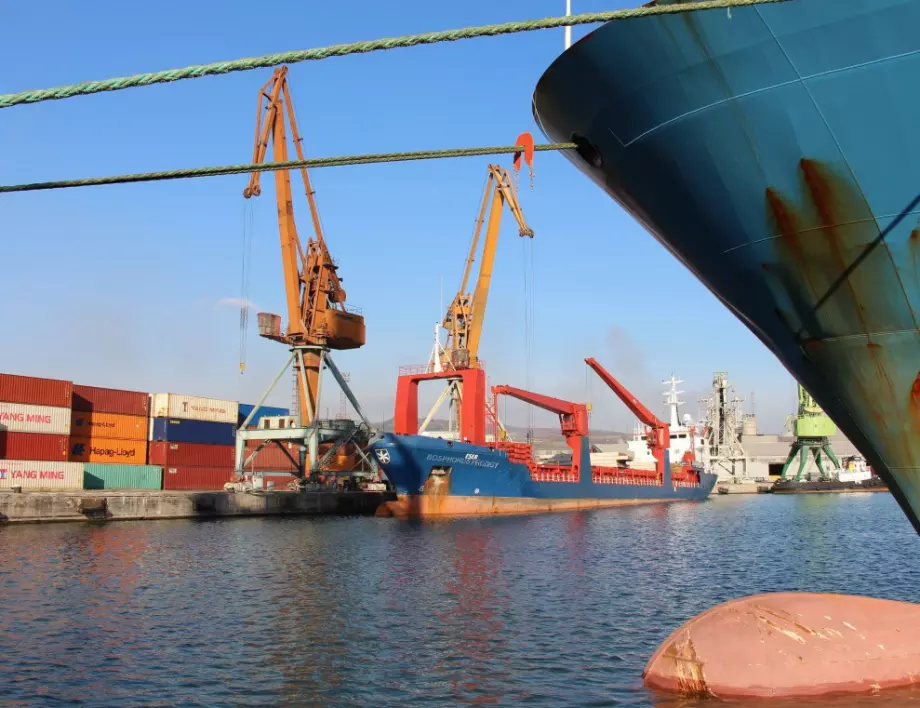 Още 20 от контейнерите с отпадъци на пристанището във Варна напуснаха България