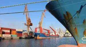Строят уникален кораб за половин милиард долара във Варна 