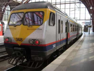 Сирийски тийнейджъри посягали на жени във влак в Белгия