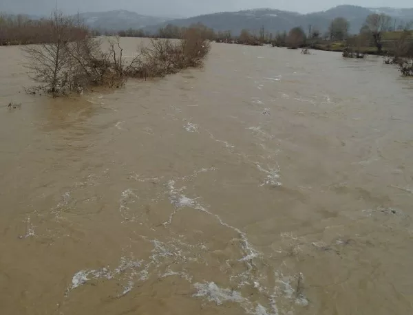 Дунав мина 7 метра, обявиха първо ниво на готовност за наводнения