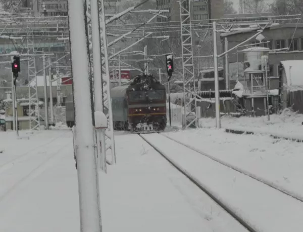 БДЖ излязоха с позиция за кадрите със снегонавявания във влакове