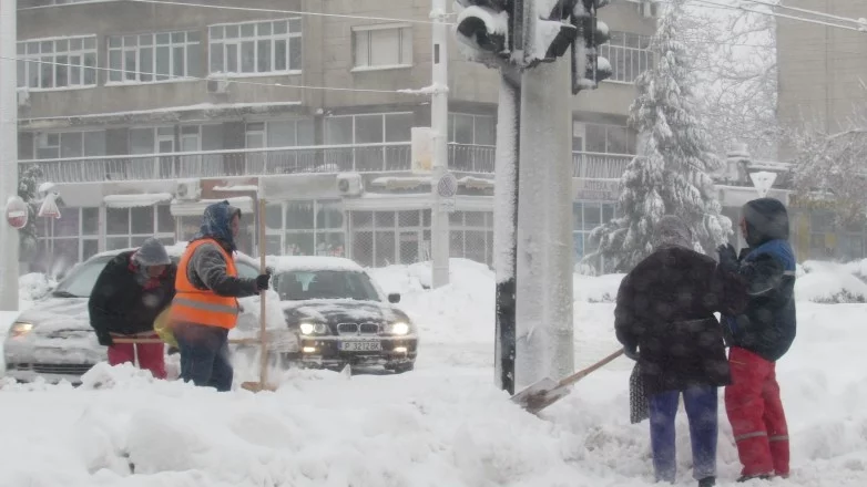 144 населени места в страната са без електричество