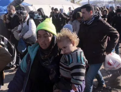 Словения предупреди, че ще пусне и армията срещу мигрантите