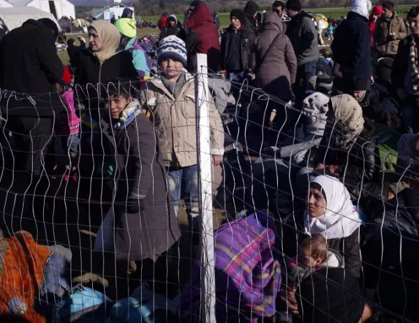 МВР се хвали: Намалихме над два пъти броя на бежанците и мигрантите