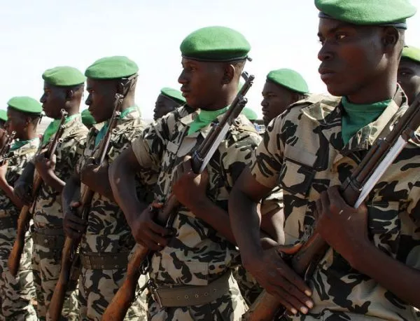 Неизвестни нападнаха военен патрул в Мали, убити са трима жандармеристи