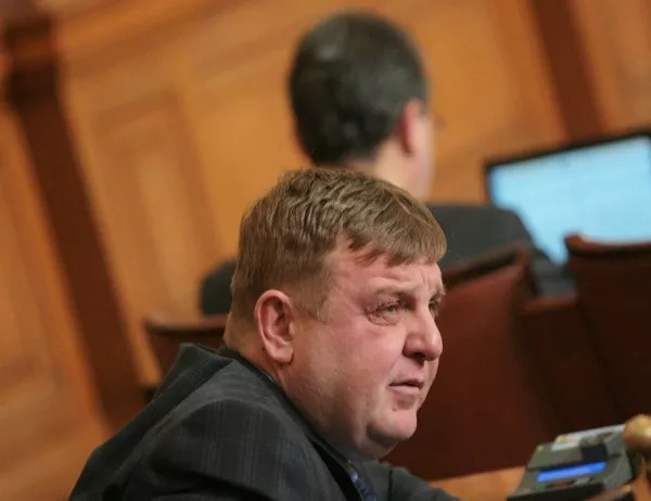 Каракачанов стана председател на две комисии към МС