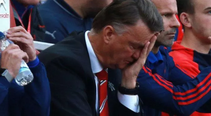 Играчите на Юнайтед са поискали оставката на Ван Гаал