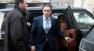 {{ otherArticle[0].article.title }}