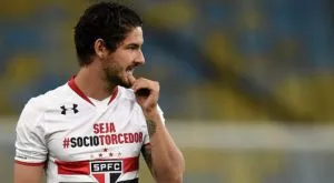 Пато може и да не подпише с Челси