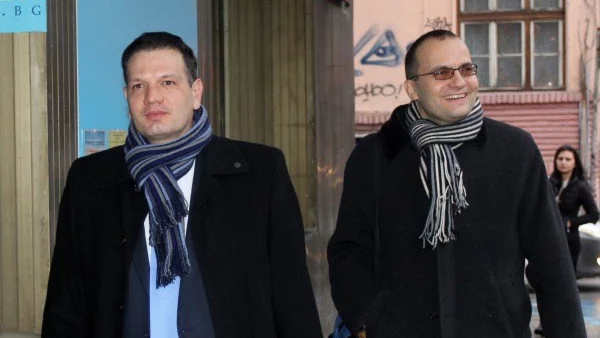 Московски и Калфин си избират как да не отговорят на Славов и Димитров
