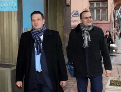 Славов и Димитров осъдиха МФ заради закона 