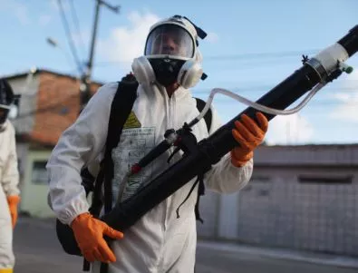 Хиляди бразилски войници на борба с комарите, разпространяващи зика