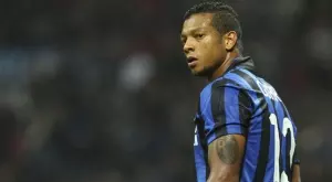 Трагедия! Бивша звезда на Порто и Интер нападна семейството си (ВИДЕО)