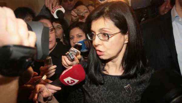 Кунева готова да се срещне с всички, АБВ няма да я подкрепят