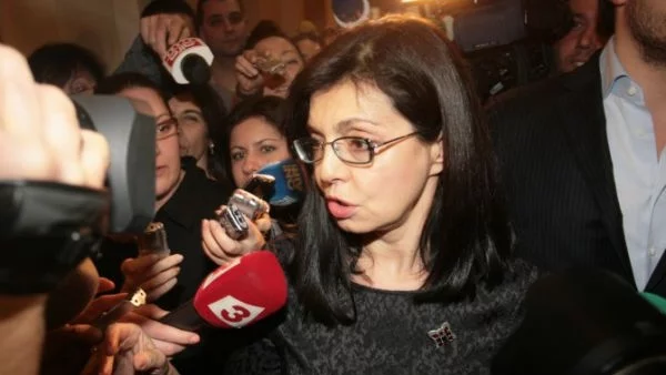 Кунева продължава с редакциите за корупцията