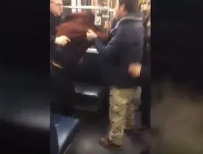 Мигранти нападнаха пенсионери в метрото на Мюнхен (ВИДЕО)