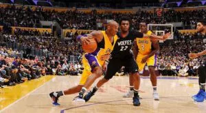 С 38 точки на Брайънт Лейкърс прекъсна черна серия