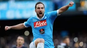 Звездата на Наполи е постигнала тайна договорка с Манчестър Юнайтед