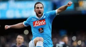 Китайци искаха да направят Игуаин най-богатия, но той отказа