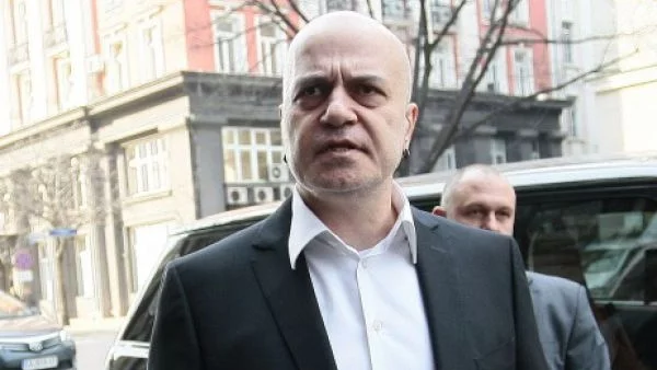 Слави Трифонов няма амбиции да става политик