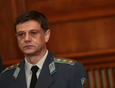Бивш началник на отбраната: Самолети и тежка техника няма да даваме на Украйна