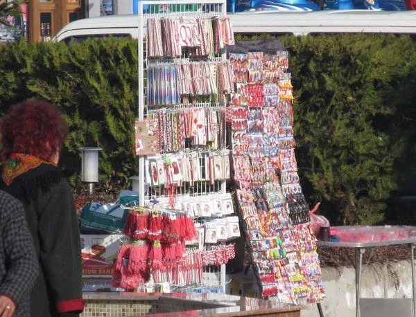 41 са заявките за продажба на мартеници до момента в Асеновград