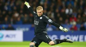 Лоша новина за Лестър, Шмайхел пропуска дербито с Юнайтед