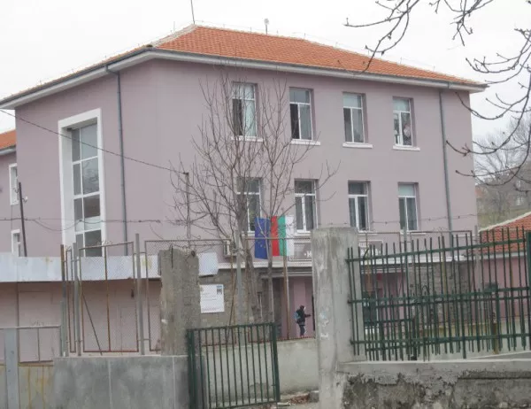 В Сливен започва мащабно безчинство в образованието, алармира ЕНП