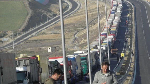 Български превозвачи ще съдят гръцкия синдикат, организиращ блокадите по границата