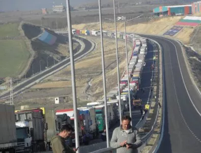 Решено: Българските превозвачи затварят границата с Гърция за празниците