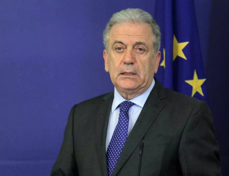 Аврамопулос: Северна Македония и Албания заслужават започване на преговори   