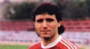 Когато 22-годишният Христо Стоичков даде началото на "червен" разгром срещу Левски (ВИДЕО)