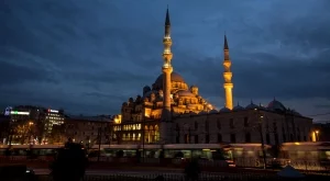 Прогноза: Турция ще загуби 10 млн. туристи след последните политически сътресения