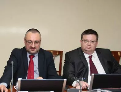 Цацаров иска ВСС да проверява думите на следовател за дела срещу министри