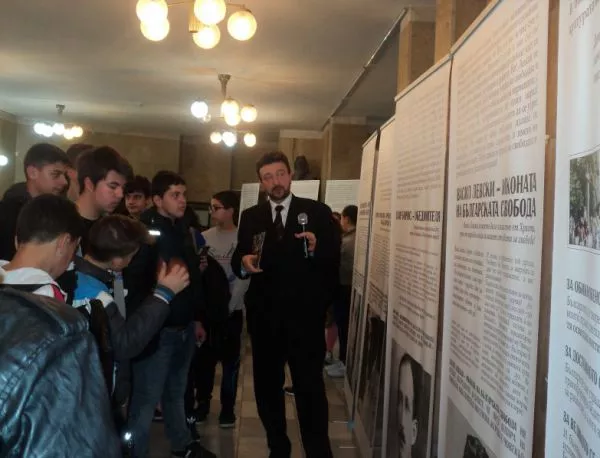 С образите на "13 безсмъртни българи" се запознаха асеновградчани