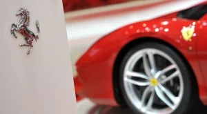 Сорос инвестира в акции на Ferrari 