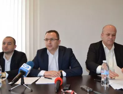 Съветниците в Павел баня ще поискат от Сотир Цацаров пълна проверка на дейността на кмета и общината