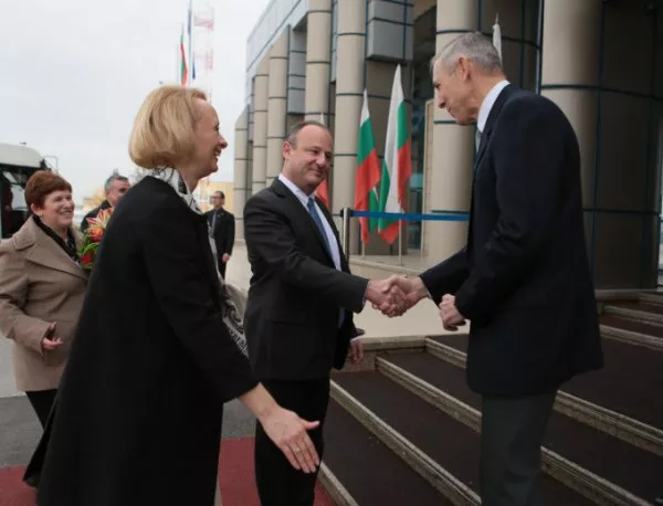 Посланикът на САЩ у нас: България трябва да поддържа своите отношения с Русия
