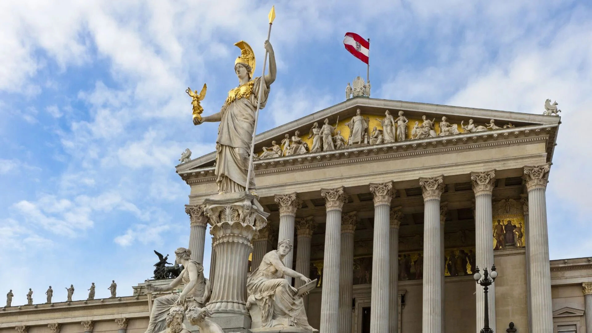 След Унгария: И Австрия блокира нов пакет санкции срещу Русия