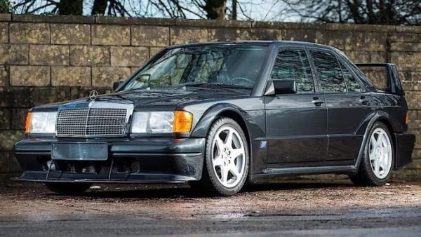 Шапки долу: Mercedes-Benz 190 E 2,5-16 Evolution II