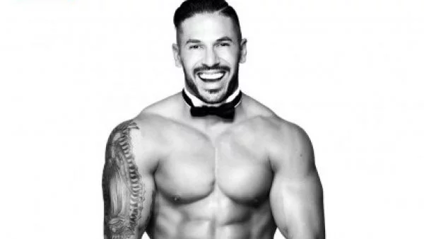 Масово свалят плакатите на Chippendales от софийските улици 