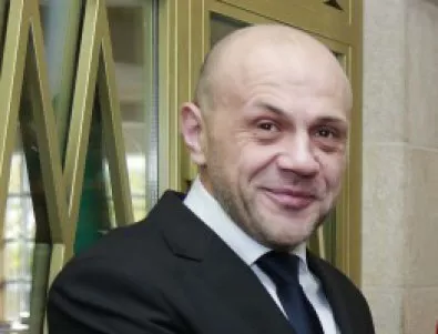 Според слуховете: Дончев няма да замести Калфин