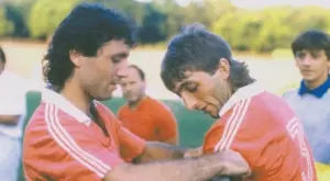 {{ otherArticle[0].article.title }}